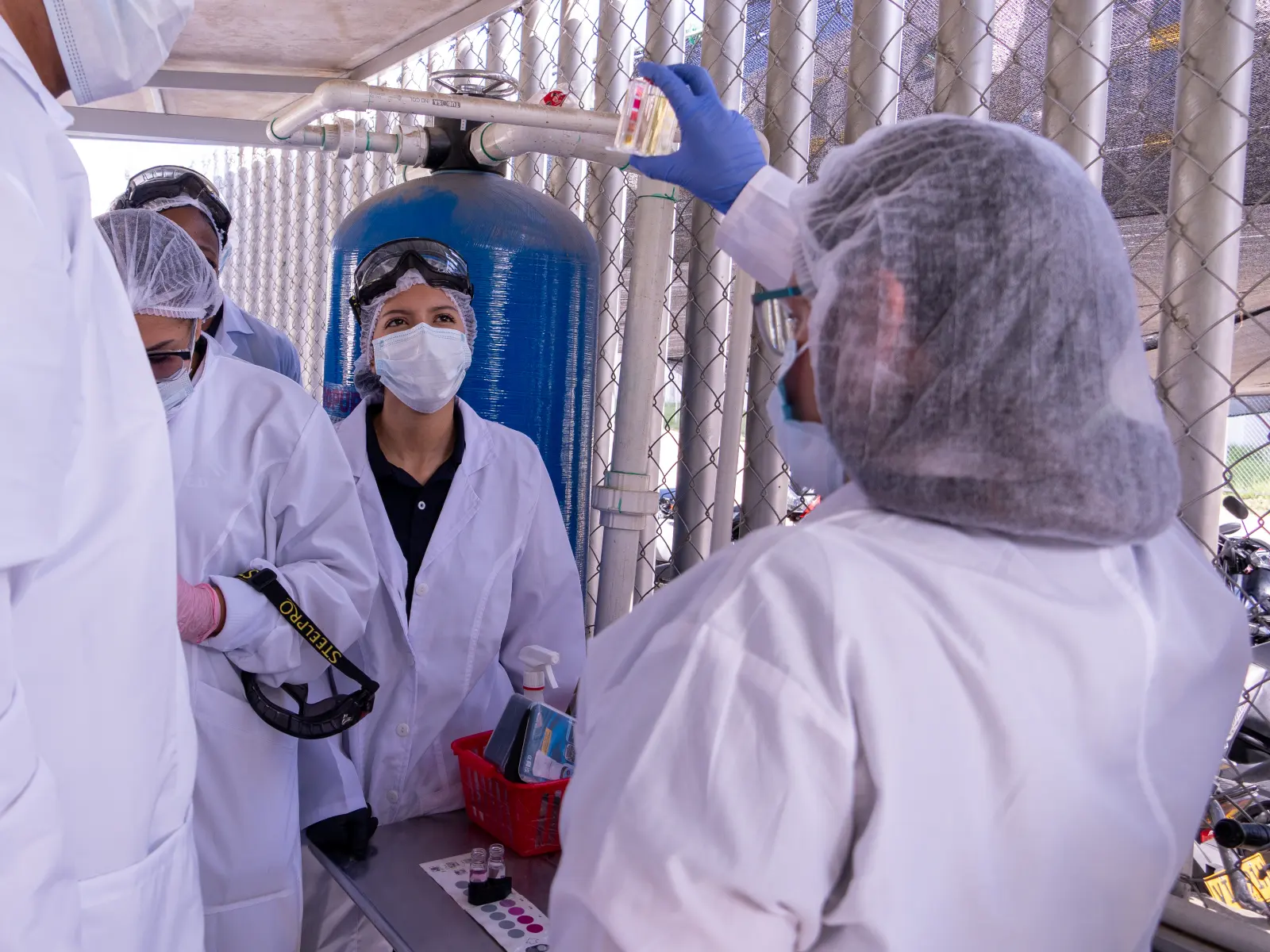 Alistamiento de Laboratorios de Análisis y Ensayos - foto 5