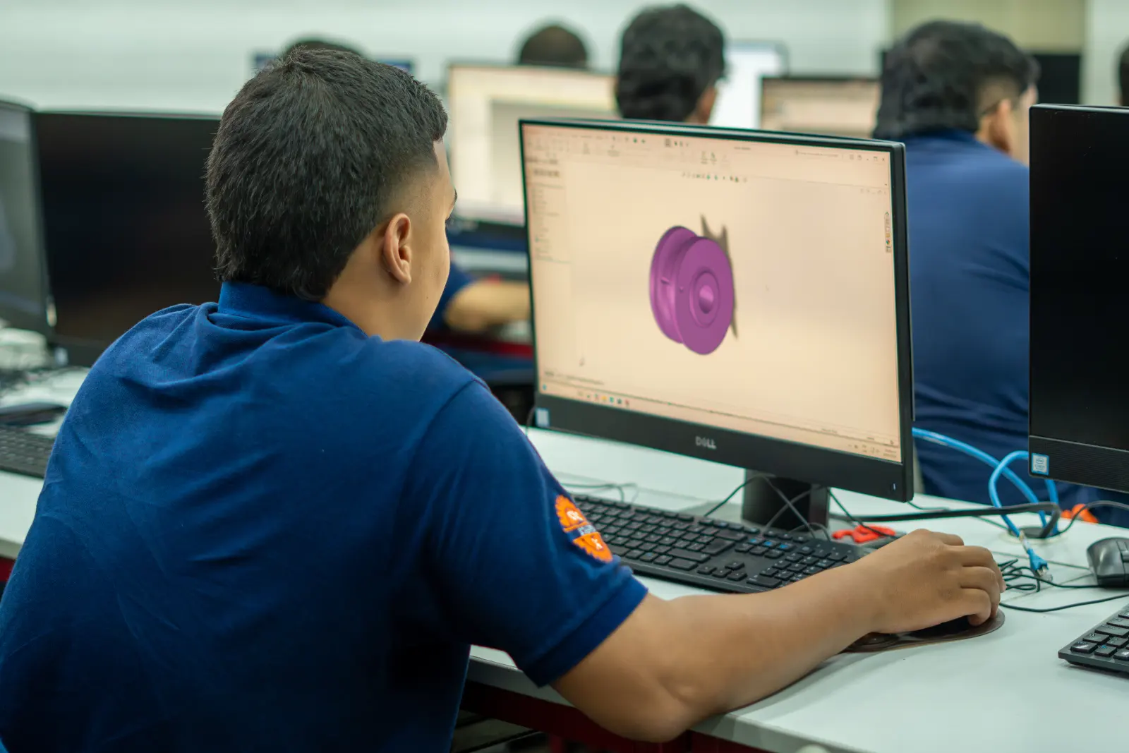 Producción de Componentes Mecánicos con CNC